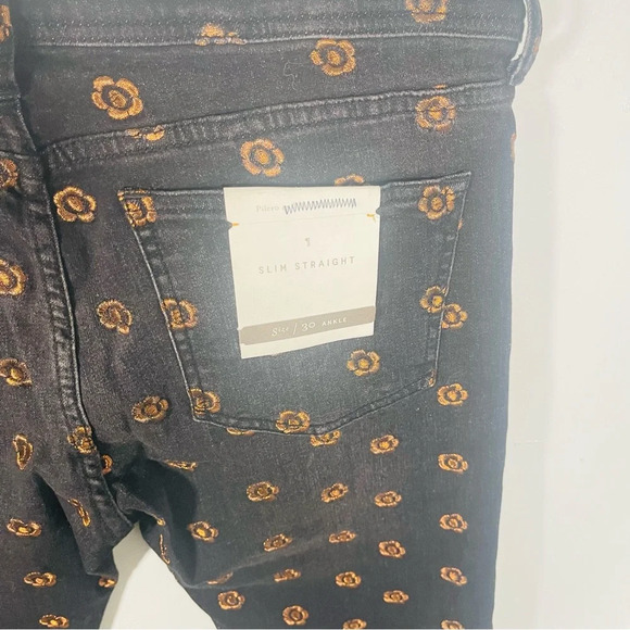 NEW Anthropologie Pilcro Slim Straight Gold Rose Embroidered Jeans Bohemian - Picture 8 of 9